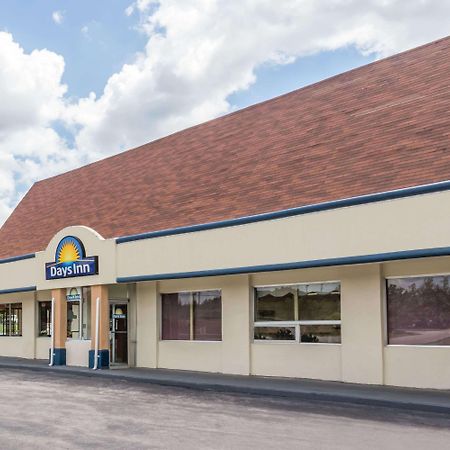 Days Inn By Wyndham Christiansburg Extérieur photo