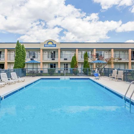 Days Inn By Wyndham Christiansburg Extérieur photo