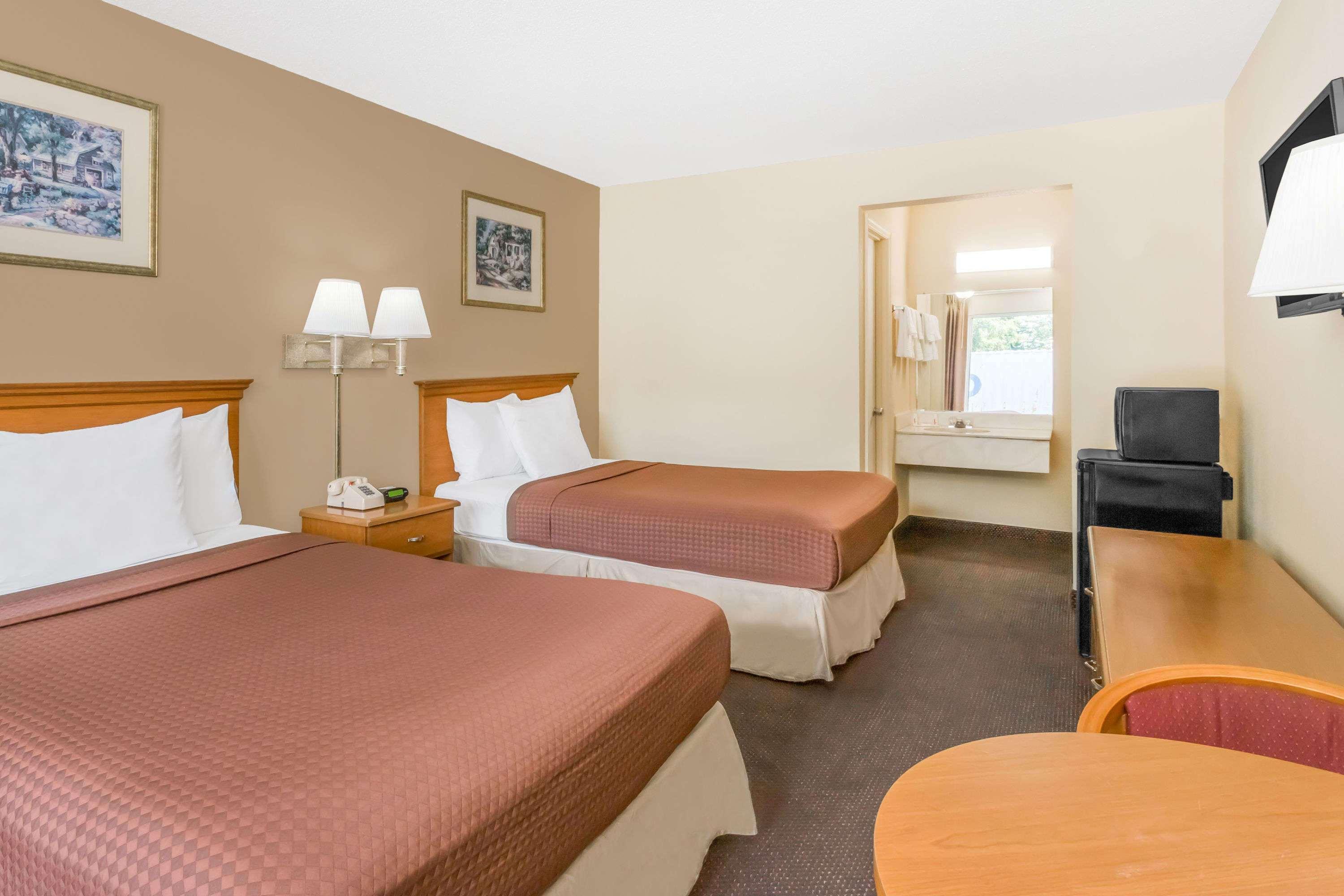 Days Inn By Wyndham Christiansburg Extérieur photo
