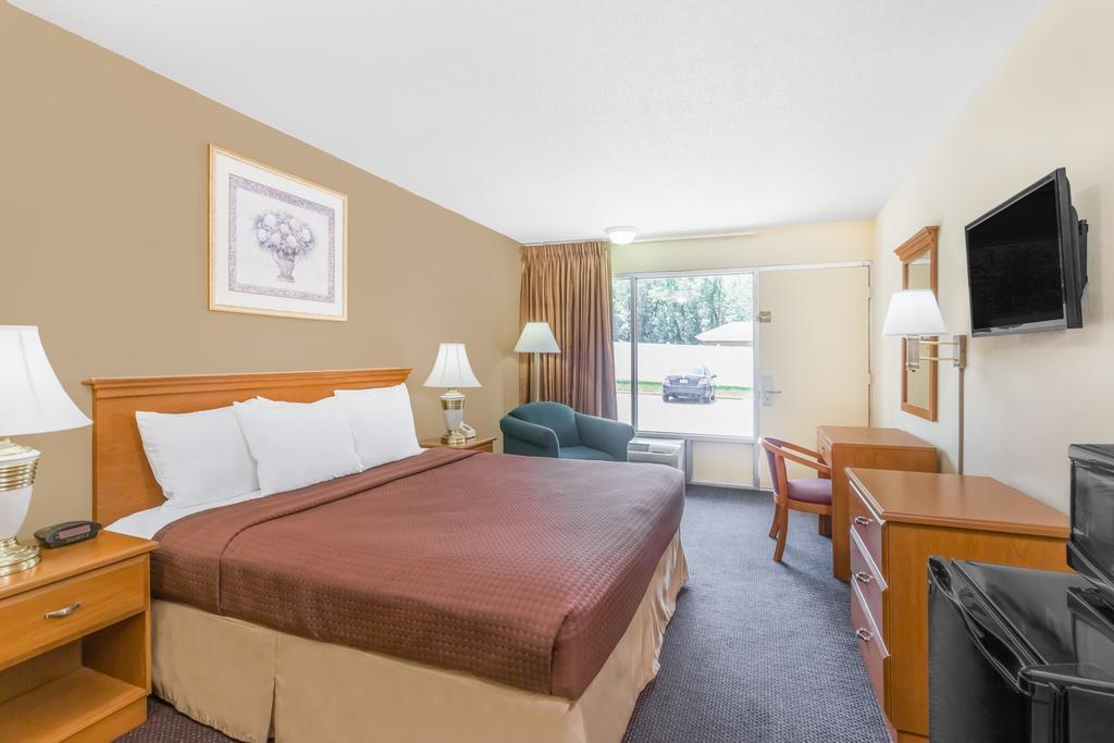 Days Inn By Wyndham Christiansburg Chambre photo