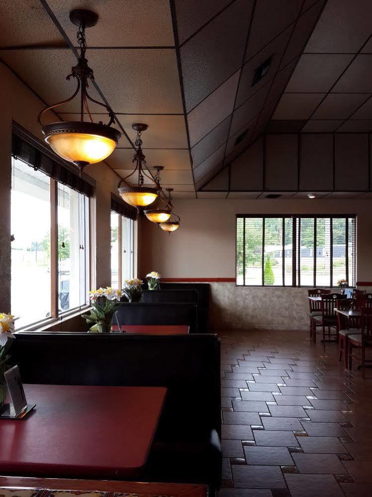 Days Inn By Wyndham Christiansburg Extérieur photo