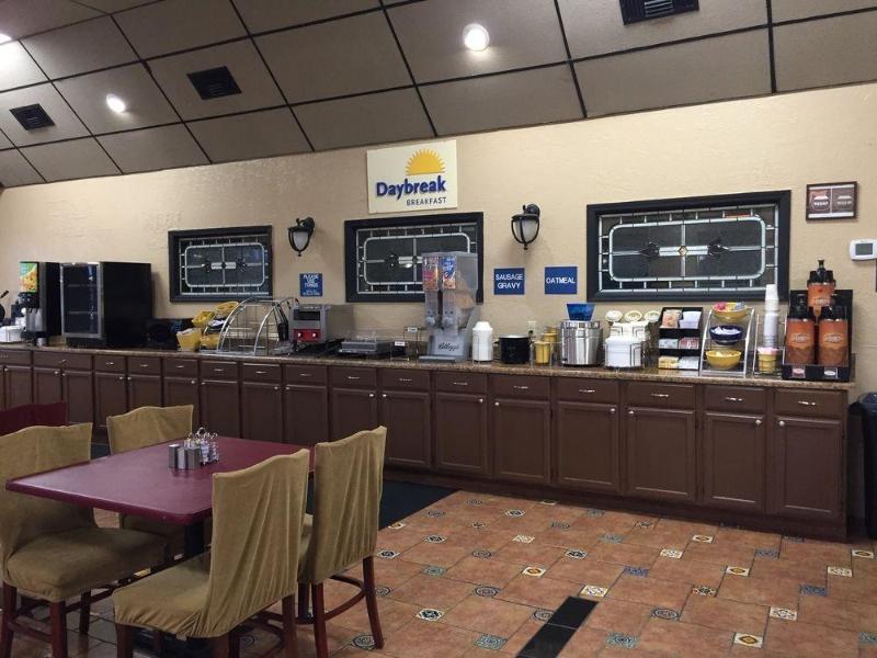 Days Inn By Wyndham Christiansburg Extérieur photo