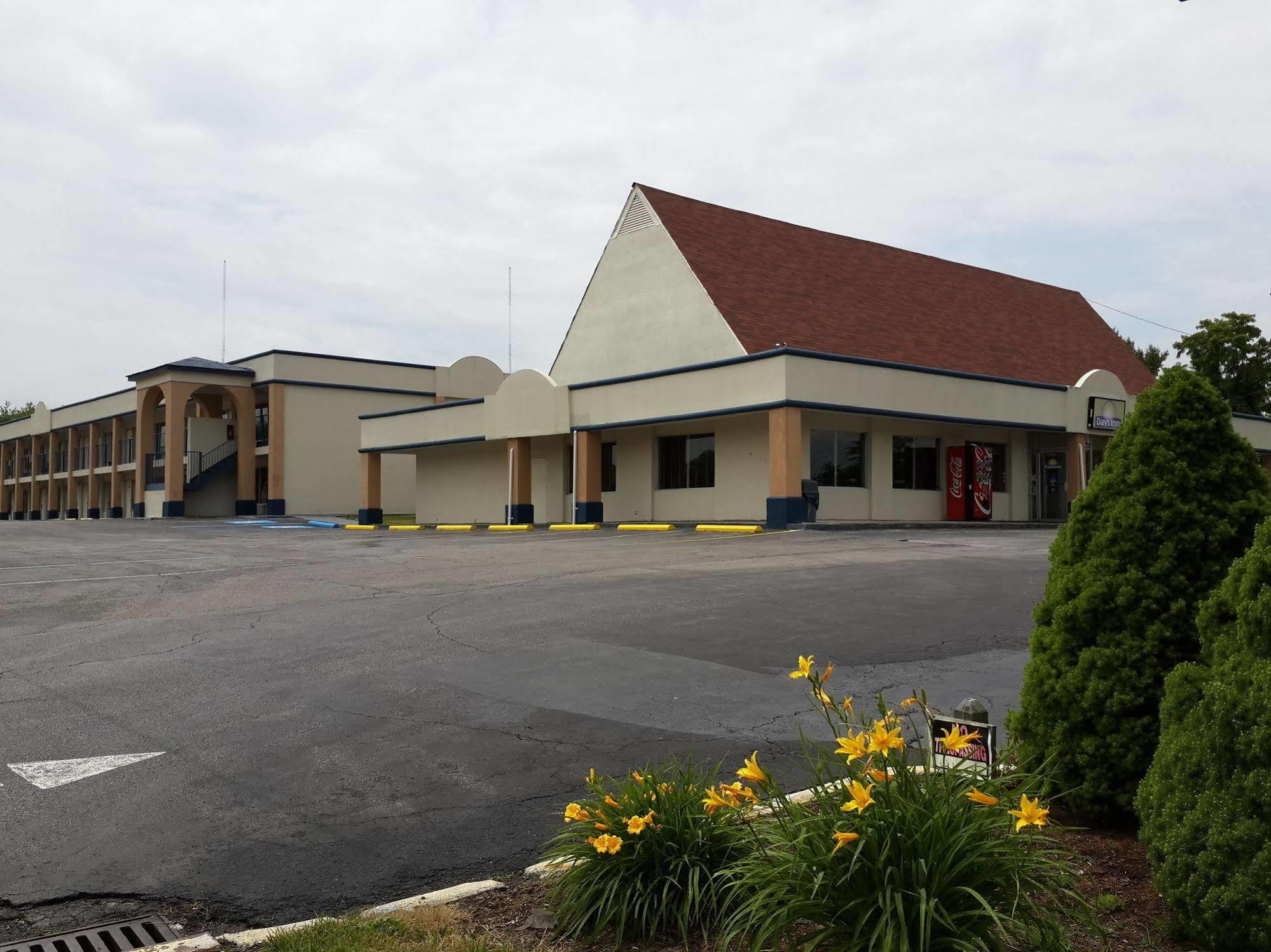 Days Inn By Wyndham Christiansburg Extérieur photo